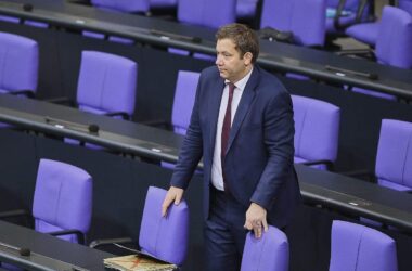 Klingbeil kritisiert Spekulationen über Minderheitsregierung