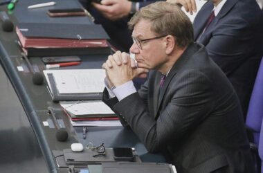 SPD und Grüne stärken Wadephul bei Syrien-Abschiebungen den Rücken