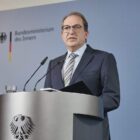 Dobrindt schließt Verbot weiterer Islamisten-Vereine nicht aus