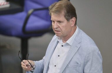 Stegner fordert Aufklärung von Weimer