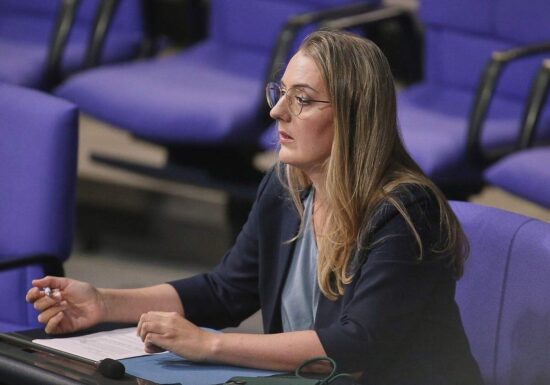 Grüne fordern Familienunternehmer zu Abgrenzung von AfD auf