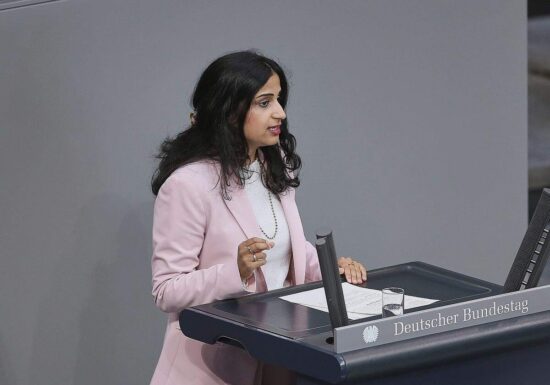 Grüne kritisieren Versäumnisse bei Aufnahme von Afghanen