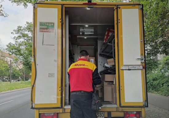 DHL erwartet über 12 Millionen Pakete pro Tag zur Weihnachtszeit