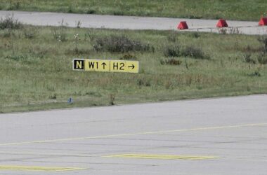 Mindestens drei Tote bei Absturz von UPS-Flugzeug in den USA