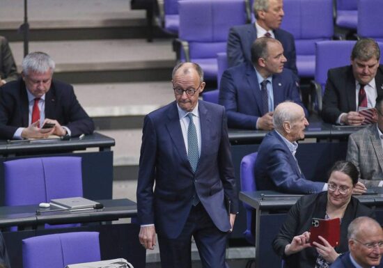 Insa: Union verkürzt Abstand auf AfD