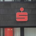 Sparkassen rechnen 2025 mit Gewinnrückgang