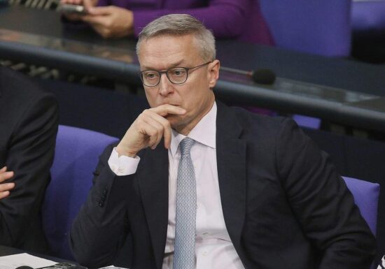 Wildberger nennt 5 Milliarden Euro als Ziel für Bürokratieabbau