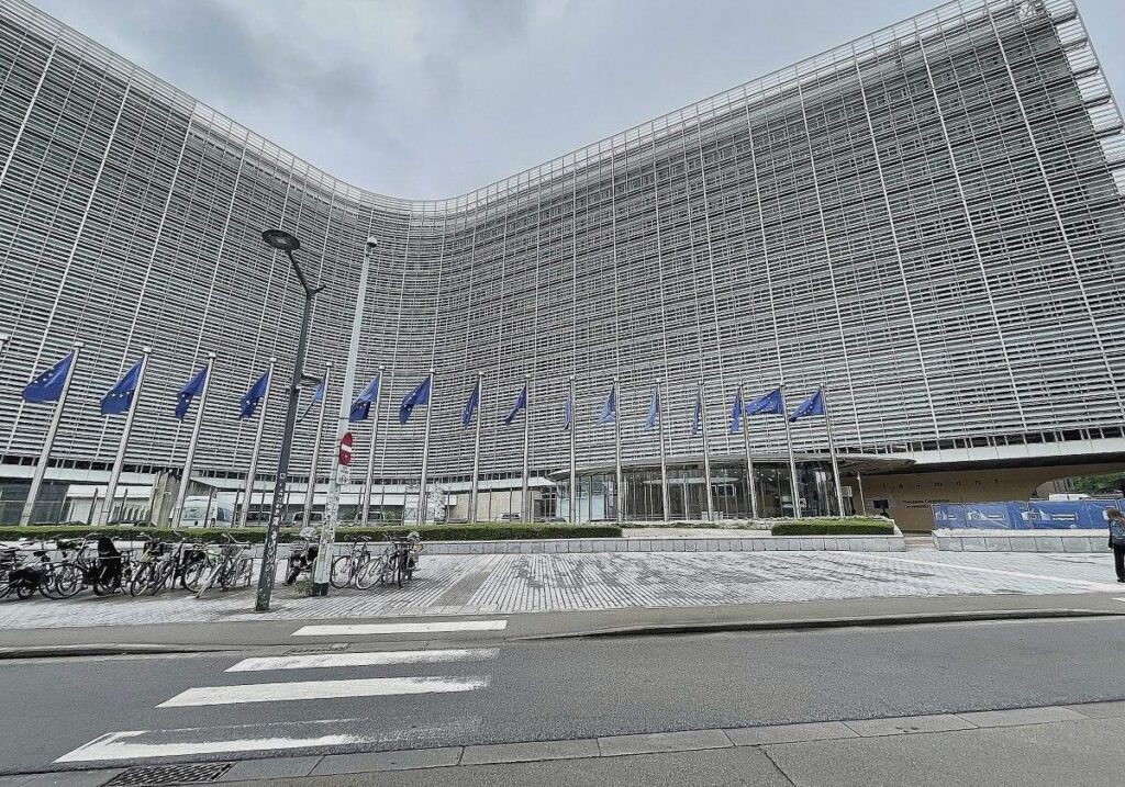 EU-Kommission verzögert Auskunft zu Palästinenserhilfen