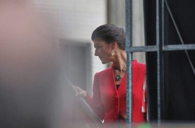 Wagenknecht schreibt wegen Neuauszählung Brandbrief an Klöckner