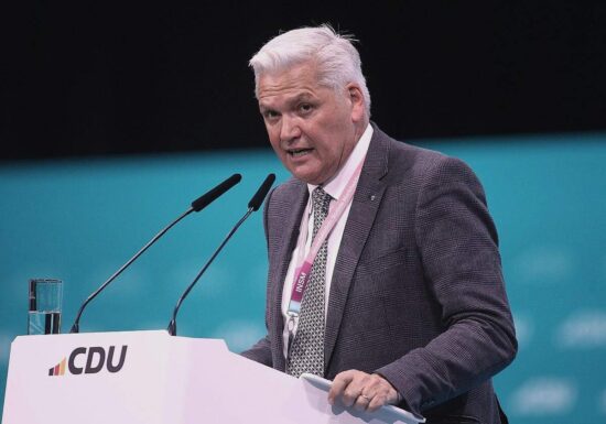 Chef der Senioren-Union kann Sorgen der Jungen nachvollziehen