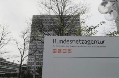 Bundesnetzagentur-Präsident warnt vor "Lügen" von KI