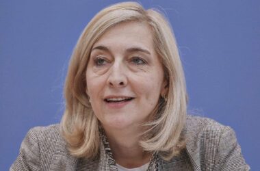 Warken will mehr Frauen im Koalitionsausschuss