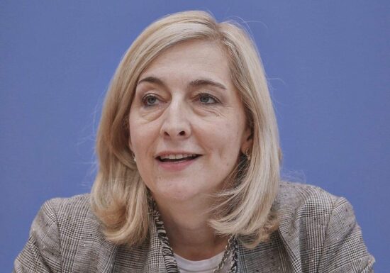 Warken will mehr Frauen im Koalitionsausschuss