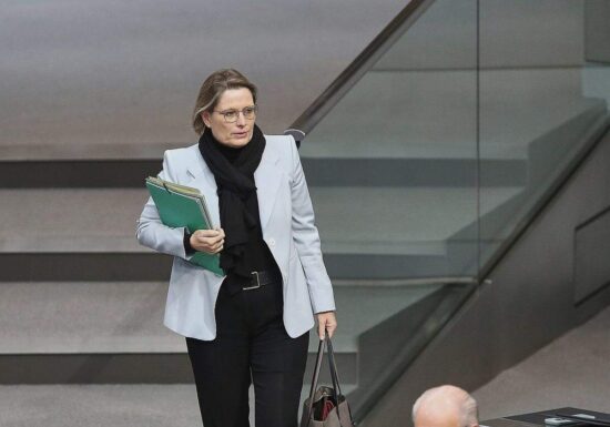 Hubig plant elektronische Fußfessel bei häuslicher Gewalt