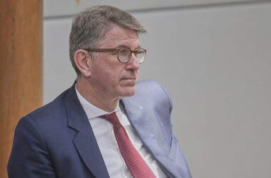 Söder geht in Gipfel-Affäre auf Distanz zu Weimer