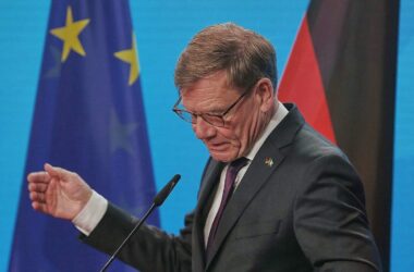 SPD verteidigt Wadephul gegen Kritik aus der Union