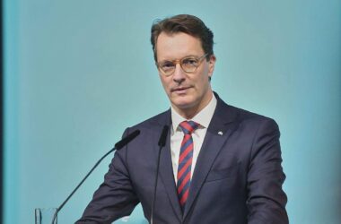 Wüst will große Staatsreform