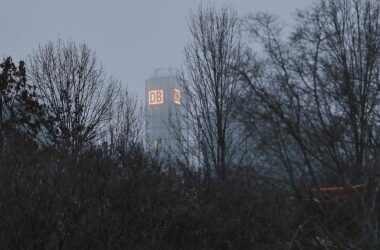 Bahn-Chefin erwartet viele unpünktliche Züge und mehr Baustellen