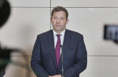 Klingbeil will Produkte aus China unattraktiver machen