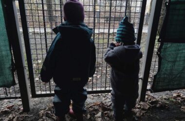 Arche-Gründer beklagt Politikversagen im Kampf gegen Kinderarmut