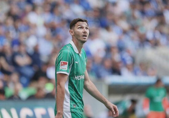 2. Bundesliga: Paderborn schlägt Fürth - Platz 1