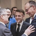 Merz plaudert mit Starmer und Macron beim Abendessen