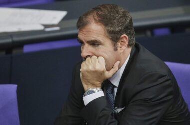 Hahn hofft auf "große Einigkeit" bei Ukraine-Beratungen