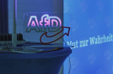 Mehrheit der Ostdeutschen für Kontakte zwischen Wirtschaft und AfD