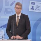 Verkehrsminister glaubt nicht an niedrigere Ticketpreise