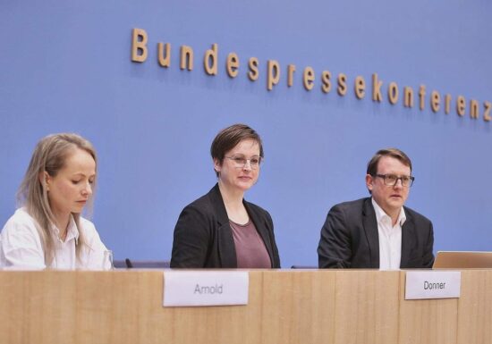 Forscher sehen noch klares Ost-West-Gefälle bei Rechtsextremismus