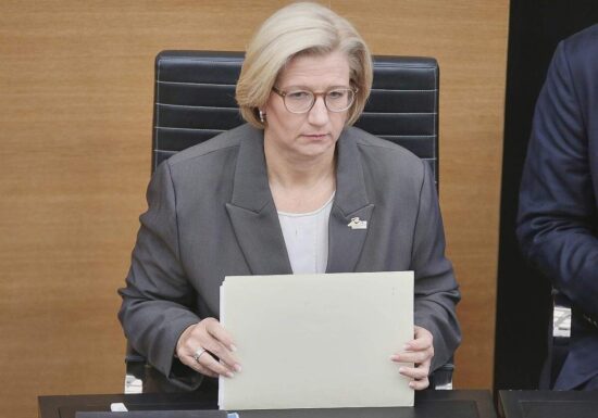 Rehlinger verteidigt Bas gegen Arbeitgeberkritik