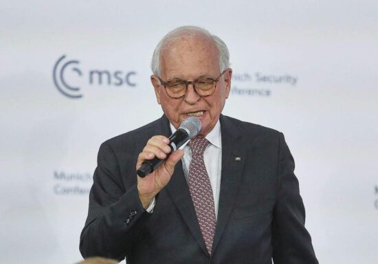 Ischinger ruft Europa zu Engagement für Waffenruhe in Ukraine auf