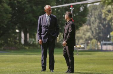 Merz will in Telefonat mit Selenskyj Details zu Trump-Treffen