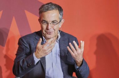 Navid Kermani wünscht sich mehr Begeisterung in der Politik