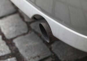 Weber: EU wird auch nach 2040 Neuwagen mit Verbrennungsmotor zulassen