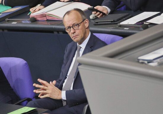 Reichinnek: "Wir retten nicht Herrn Merz, wir retten die Rente"