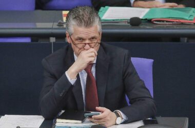 Frei zurückhaltend bei direkten Gesprächen mit Putin