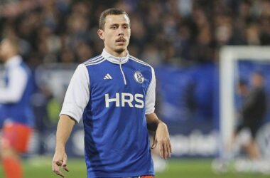 2. Bundesliga: Tabellenführer Schalke gewinnt gegen Nürnberg