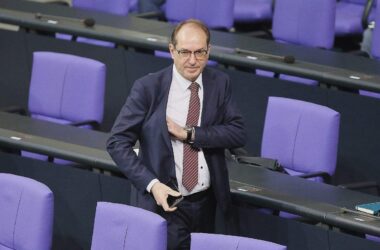 Dobrindt plant Sicherheitsoffensive