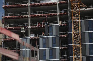 Deutlich mehr Baugenehmigungen für Wohnungen im Oktober