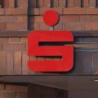 Zahl der Volksbanken und Sparkassen sinkt unter 1.000