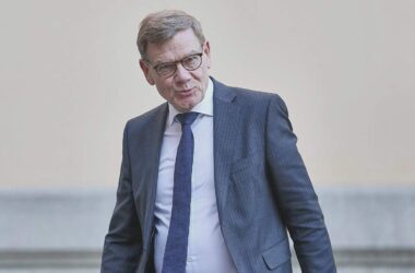 Wadephul will in China für mehr Druck auf Russland werben