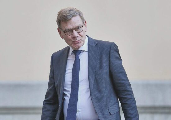 Wadephul will in China für mehr Druck auf Russland werben