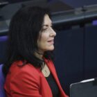 Meyer Werft erhält Großauftrag - Reiche spricht von "Durchbruch"