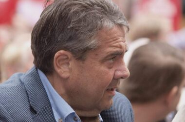 Gabriel will Rückkehr zur Wehrpflicht als Signal für Putin