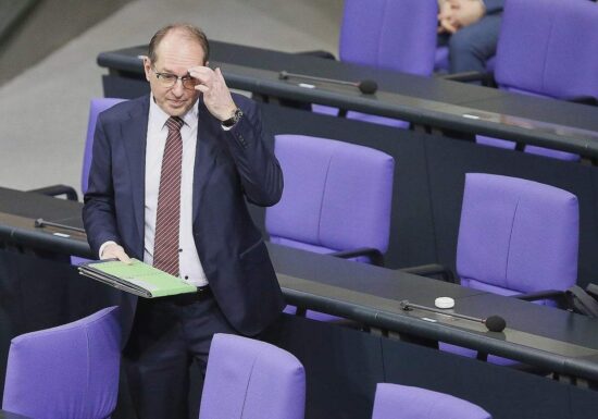 Afghanen-Aufnahme: Menschenrechtler kritisieren Dobrindt scharf