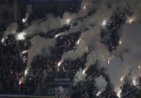 Grüne lehnen Pläne für verschärfte Maßnahmen in Stadien ab