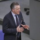 Kanzleramtschef weist Kritik aus den eigenen Reihen zurück