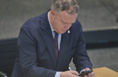 Thüringens Ministerpräsident offen für Klarnamenpflicht im Internet