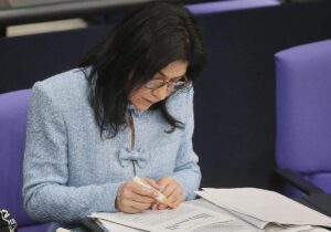 Reiche unterzeichnet Verträge zum Kohle-Ausstieg der LEAG